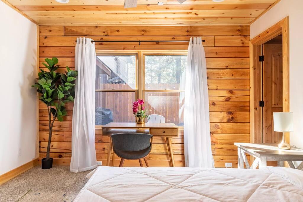 Modern Family Cabin Mins To Lake, Slopes & Hikes Big Bear City Dış mekan fotoğraf