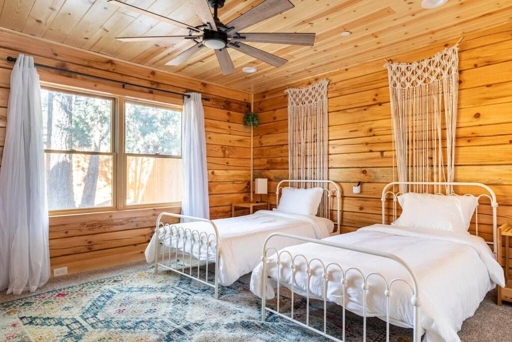 Modern Family Cabin Mins To Lake, Slopes & Hikes Big Bear City Dış mekan fotoğraf