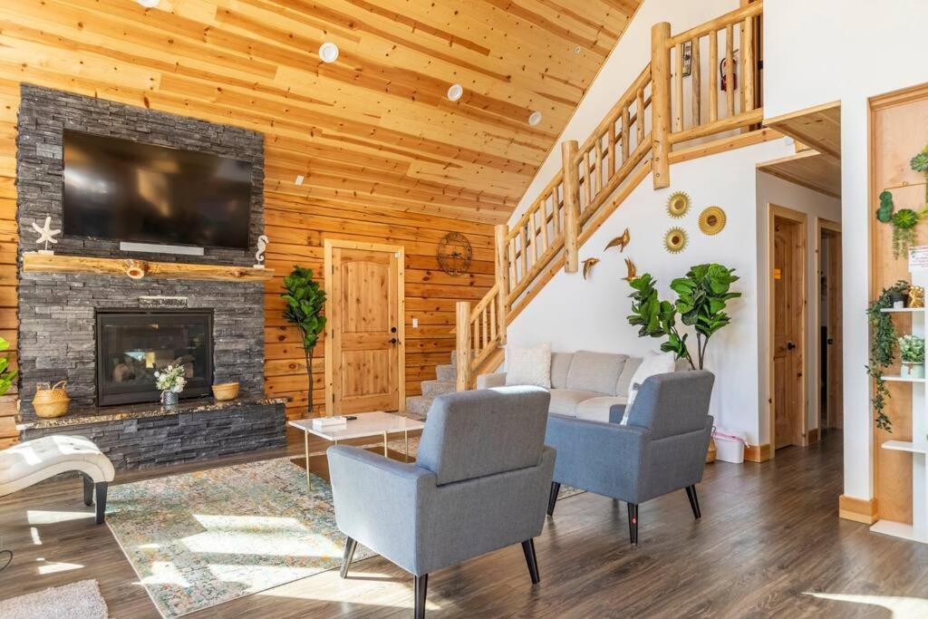 Modern Family Cabin Mins To Lake, Slopes & Hikes Big Bear City Dış mekan fotoğraf