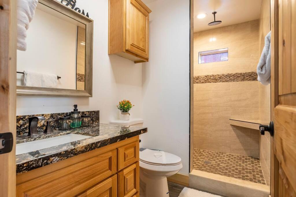 Modern Family Cabin Mins To Lake, Slopes & Hikes Big Bear City Dış mekan fotoğraf
