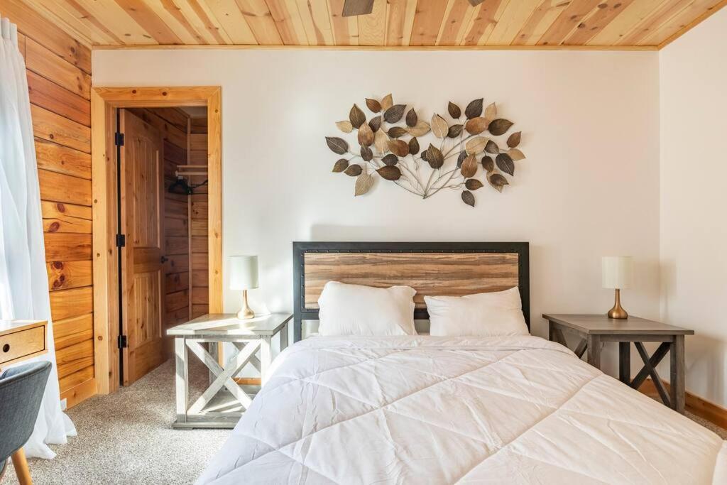 Modern Family Cabin Mins To Lake, Slopes & Hikes Big Bear City Dış mekan fotoğraf