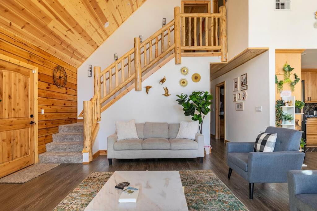 Modern Family Cabin Mins To Lake, Slopes & Hikes Big Bear City Dış mekan fotoğraf