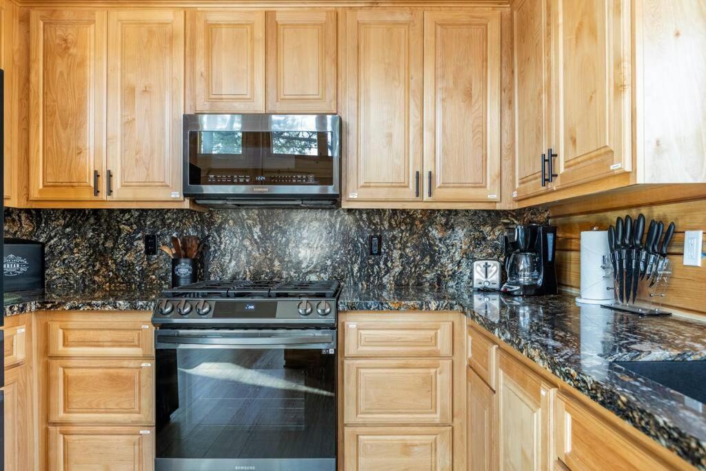 Modern Family Cabin Mins To Lake, Slopes & Hikes Big Bear City Dış mekan fotoğraf